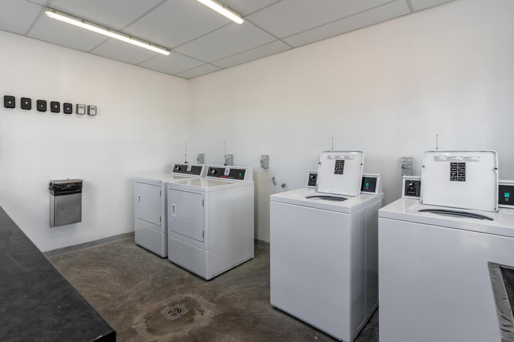 Burmeister 302 - Front Views With Onsite Parking * Cape Town