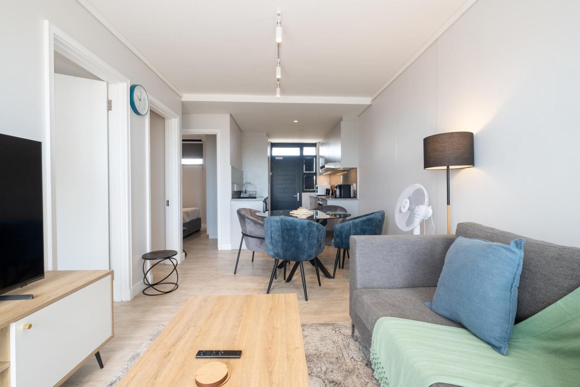 Burmeister 302 - Front Views With Onsite Parking Cape Town