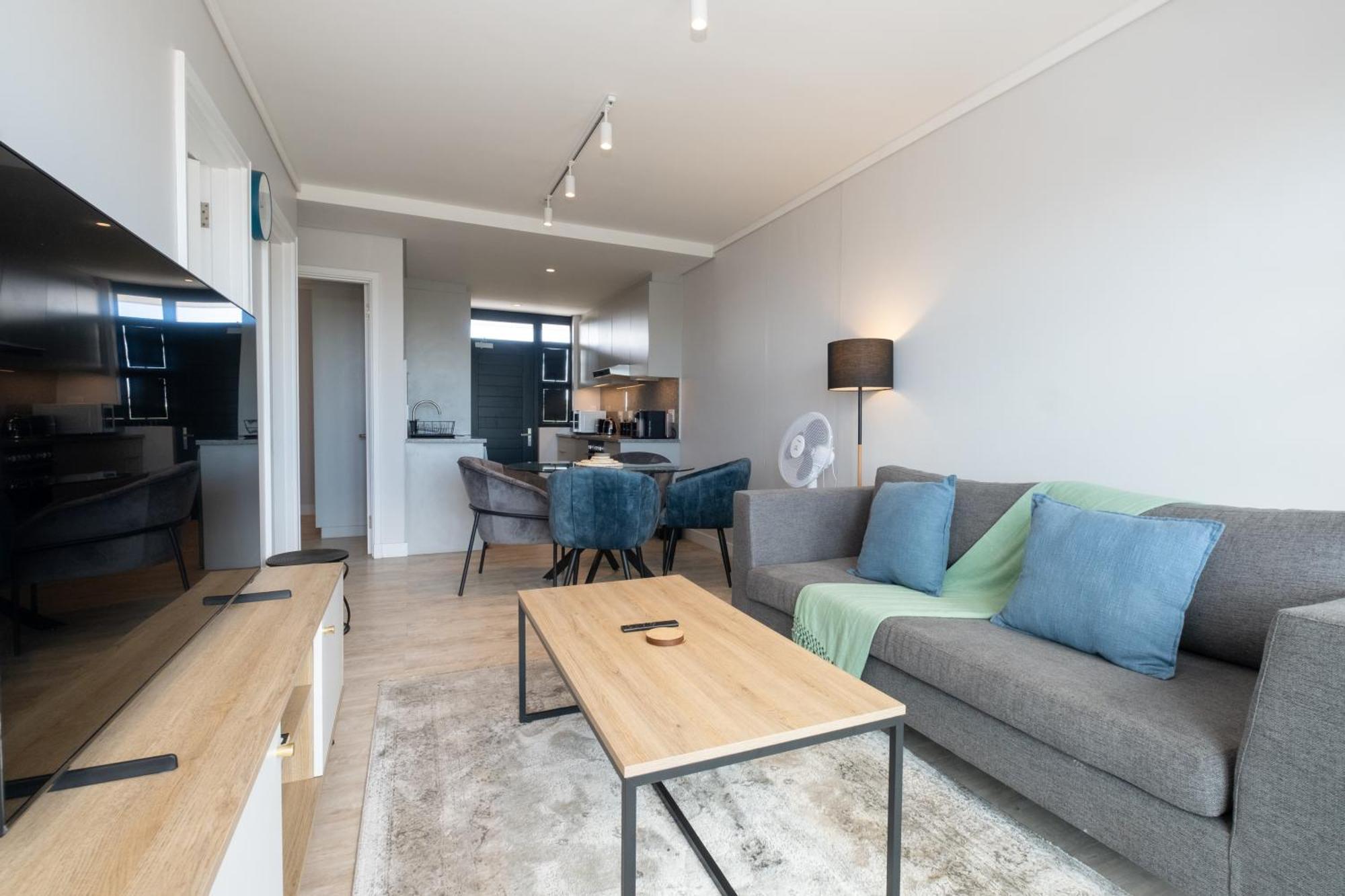 Burmeister 302 - Front Views With Onsite Parking Cape Town